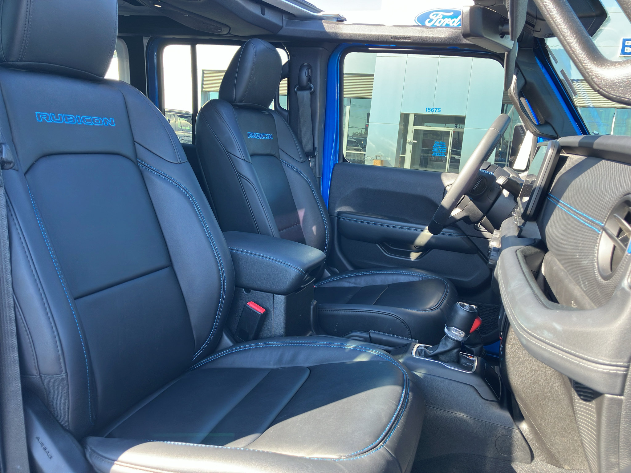 Used 2024 Jeep Wrangler Unlimited Rubicon 4xe AWD/4WD image 36