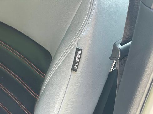 Certified 2021 Nissan Kicks SR w/ SR Premium Package FWD image 16