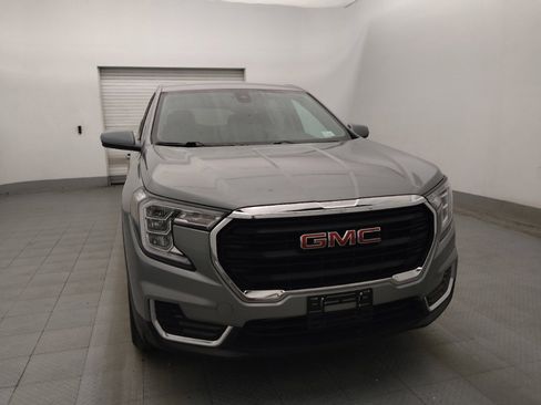 Used 2023 GMC Terrain SLE w/ LPO, Floor Liner Package FWD image 14