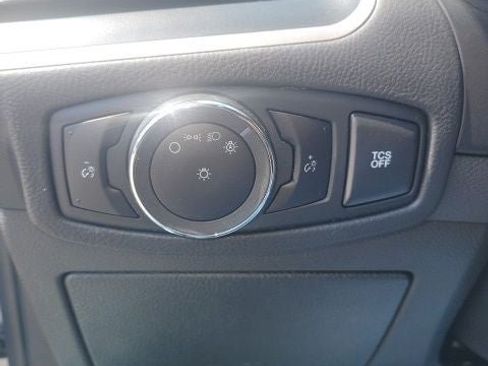 Used 2024 Ford Edge SE AWD/4WD image 14