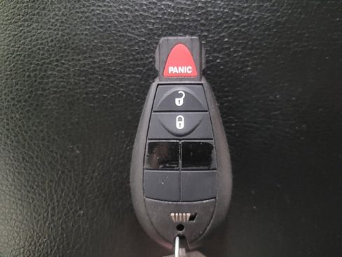 Used 2022 RAM 1500 Classic SLT w/ Electronics Group image 32