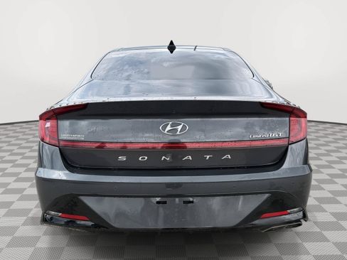 Used 2021 Hyundai Sonata Limited w/ Winter Weather Package FWD image 4
