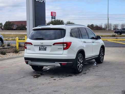 Used 2020 Honda Pilot Touring image 7