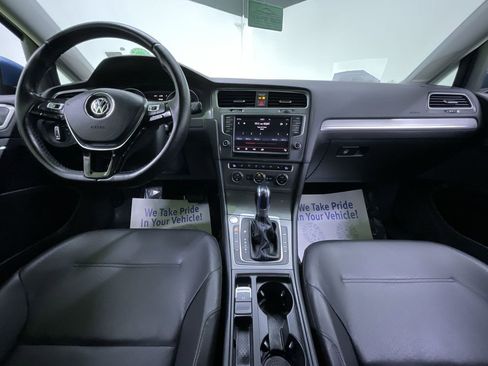 Used 2016 Volkswagen e-Golf SEL Premium image 19