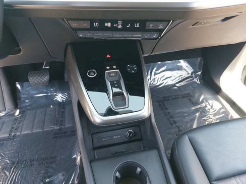 Certified 2023 Audi Q4 e-tron Premium w/ Convenience Package AWD/4WD image 22