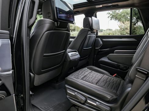 Used 2026 Cadillac Escalade V w/ LPO, Floor Liner Package image 83