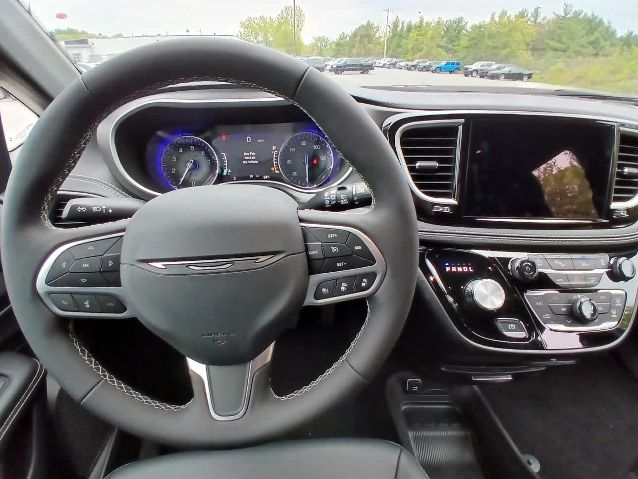 New 2027 Chrysler Pacifica Select FWD image 20