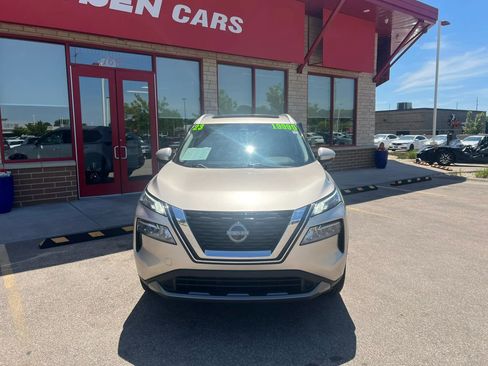 Used 2023 Nissan Rogue SL AWD/4WD image 2
