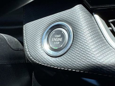 Used 2025 Chevrolet Equinox LT w/ Safety and Technology Package FWD image 39