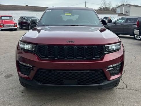 New 2025 Jeep Grand Cherokee Limited w/ Black Appearance Package image 8