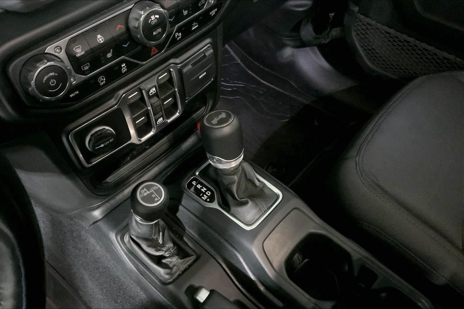 Used 2021 Jeep Wrangler Unlimited Sport AWD/4WD image 16