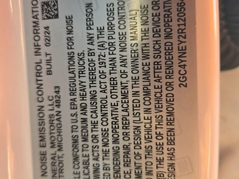 Used 2024 Chevrolet Silverado 2500 LT image 12