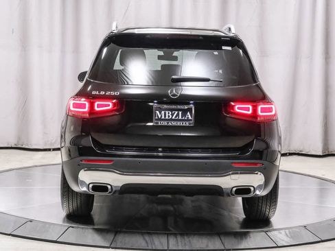 Certified 2023 Mercedes-Benz GLB 250 image 3