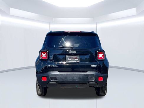 Used 2015 Jeep Renegade Latitude w/ Popular Equipment Group AWD/4WD image 6