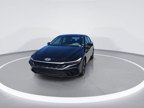 New 2026 Hyundai Elantra Sport FWD image 3