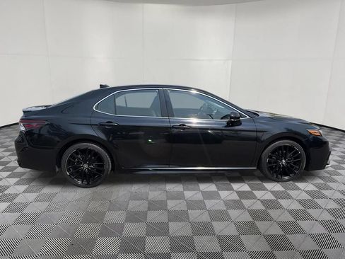 Used 2023 Toyota Camry XSE FWD image 11