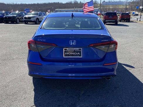 Used 2024 Honda Civic Sport image 4