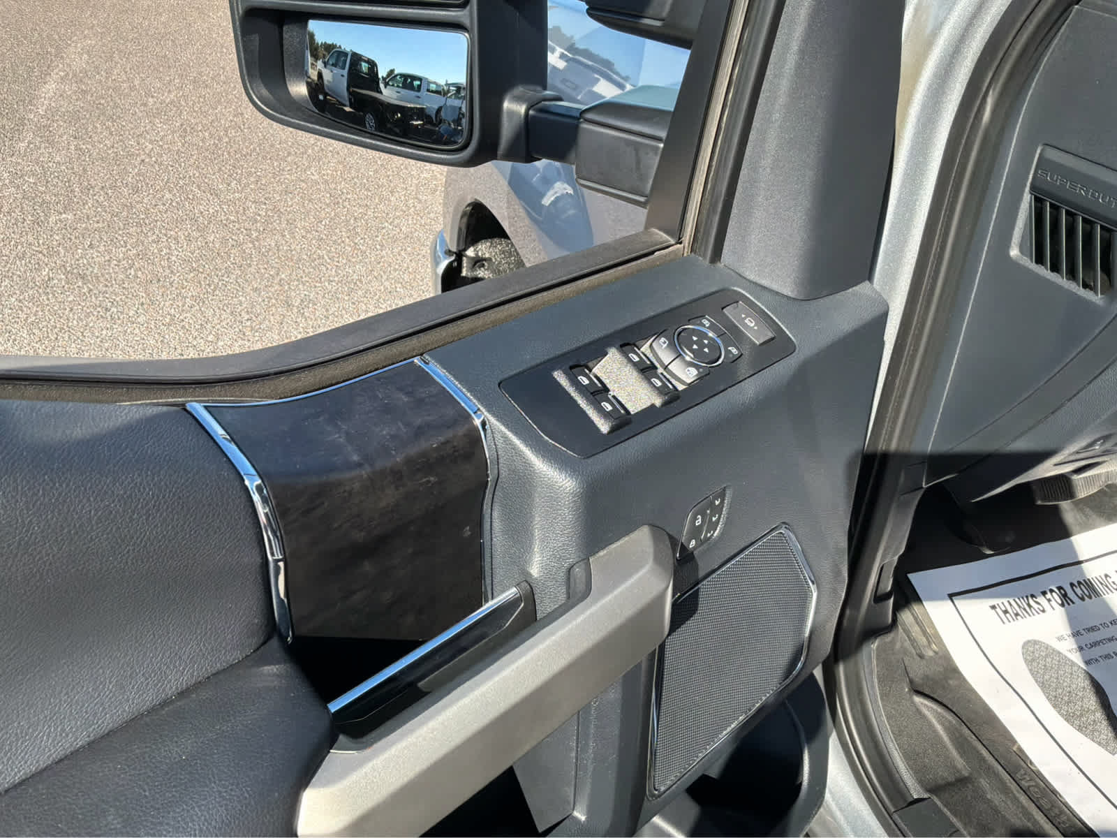 Used 2022 Ford F250 Lariat w/ Lariat Ultimate Package AWD/4WD image 11