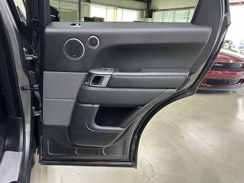 Used 2018 Land Rover Range Rover Sport Supercharged AWD/4WD image 14