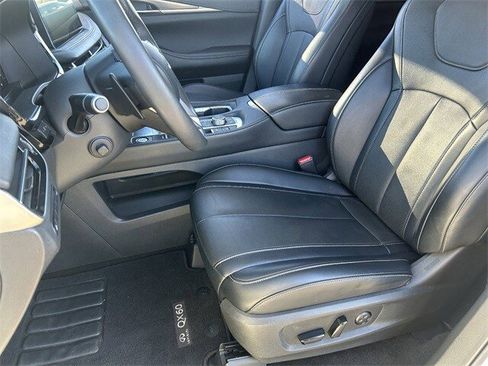 Certified 2023 INFINITI QX60 Luxe w/ Performance Audio Package image 21