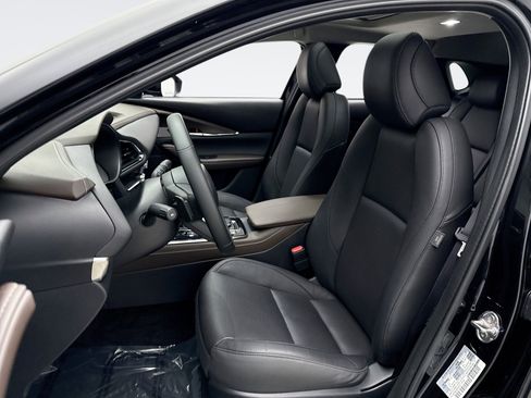 Used 2025 MAZDA CX-30 AWD 2.5 S w/ Premium Package image 11