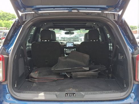 Used 2023 Ford Explorer ST-Line w/ Class IV Trailer Tow Package AWD/4WD image 28