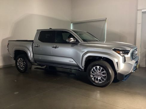 Certified 2024 Toyota Tacoma Limited w/ Limited Package (LT) AWD/4WD image 9