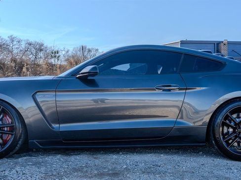 Used 2016 Ford Mustang Shelby GT350 w/ Track Package image 2
