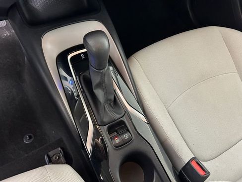Used 2020 Toyota Corolla L image 21