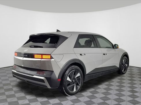 New 2026 Hyundai Ioniq 5 SEL image 3