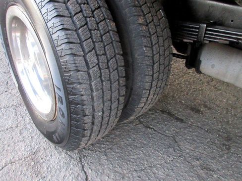 Used 2014 Ford E-350 and Econoline 350 Super Duty RWD image 16