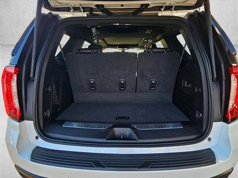 Used 2022 GMC Yukon Denali w/ Denali Premium Package image 7