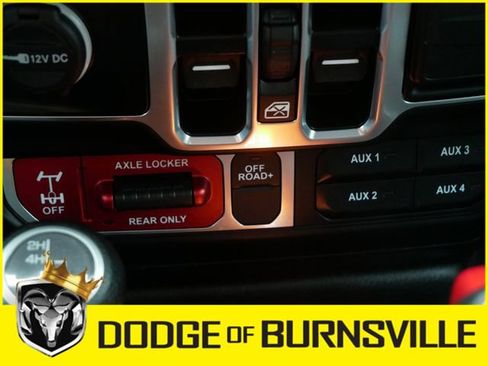 Used 2025 Jeep Wrangler Willys image 28