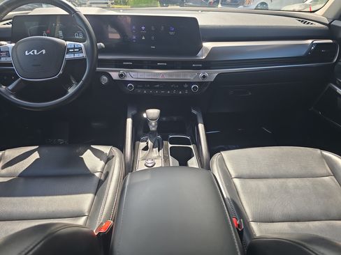Certified 2024 Kia Telluride LX FWD image 14