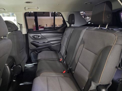 Used 2018 Chevrolet Traverse LT FWD image 15
