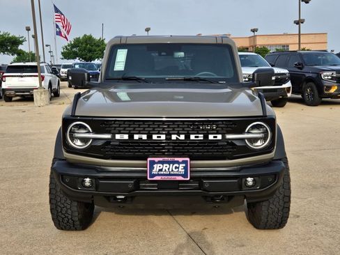Used 2025 Ford Bronco Outer Banks AWD/4WD image 2
