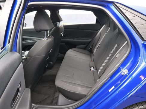 Used 2025 Hyundai Elantra Sport image 26