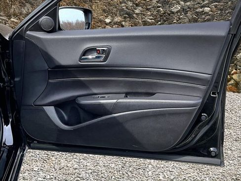 Used 2017 Acura ILX image 21