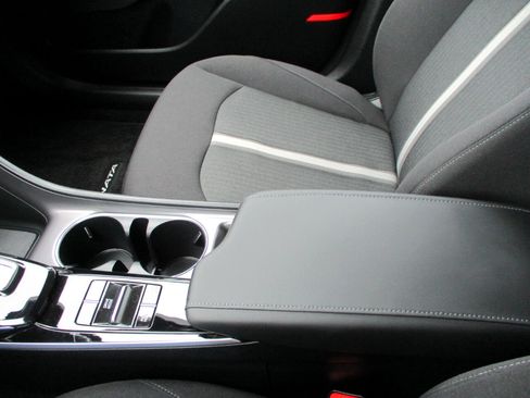 Used 2022 Hyundai Sonata SE w/ Cargo Package image 47