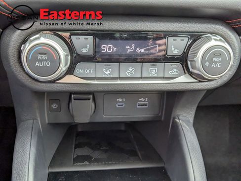 New 2025 Nissan Versa SR image 19