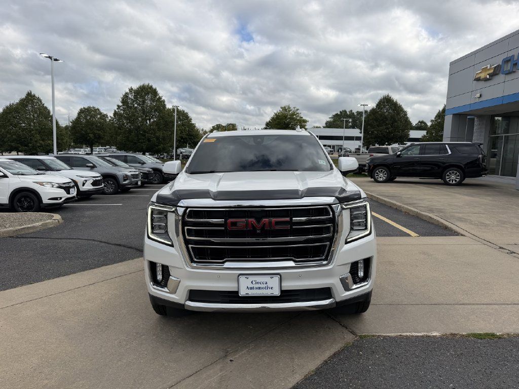 Used 2021 GMC Yukon SLT w/ Rear Media and Nav Package AWD/4WD image 2