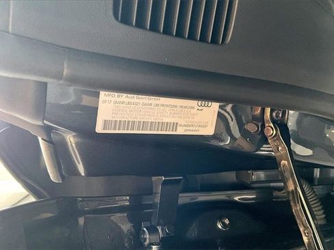 Used 2018 Audi R8 V10 plus image 32