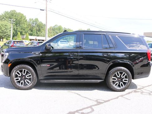 Used 2024 GMC Yukon AT4 w/ Technology Package AWD/4WD image 2