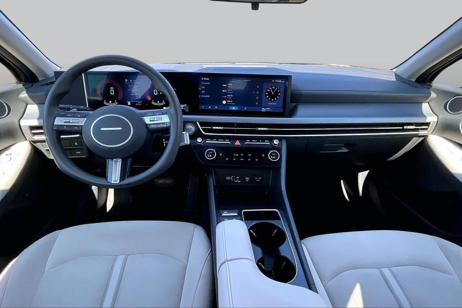 Used 2025 Hyundai Sonata SEL FWD image 15
