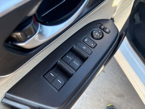 Used 2022 Honda CR-V EX image 15