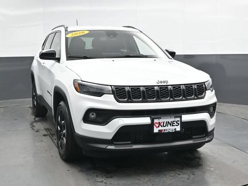 New 2026 Jeep Compass Latitude AWD/4WD image 5