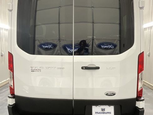 Used 2025 Ford Transit 350 XLT image 21