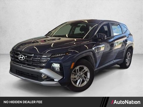 Used 2025 Hyundai Tucson SE FWD image 1