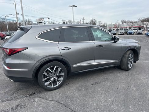 Used 2023 Acura MDX SH-AWD w/ Technology Package image 8