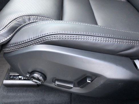 New 2026 Volvo XC60 B5 Ultra w/ Protection Package Premier image 13